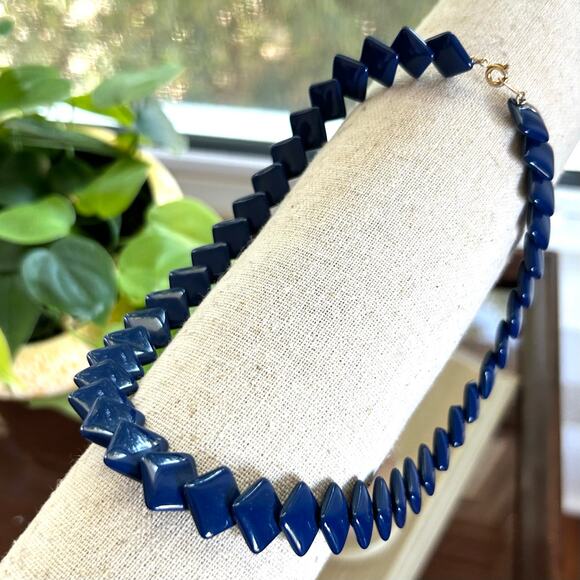 Vintage Navy Blue Square Beaded Trifari Necklace 16 Inch - Picture 7 of 13